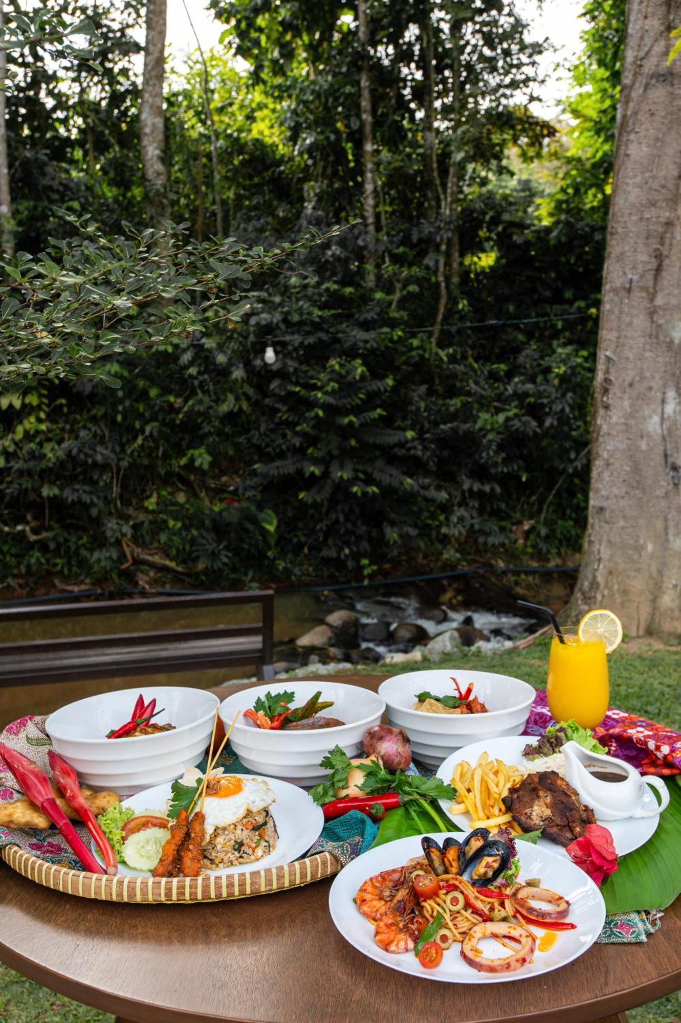 Villa Renai Resort Bentong Bagian luar foto